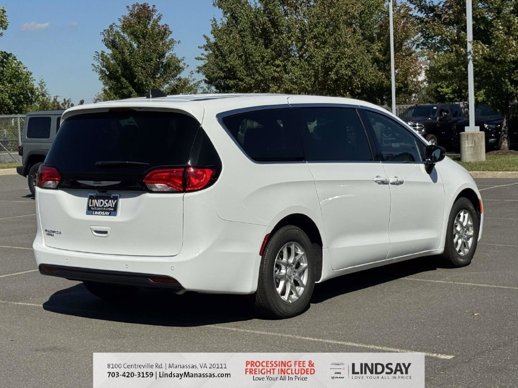 New 2027 Chrysler Pacifica LX FWD image 8
