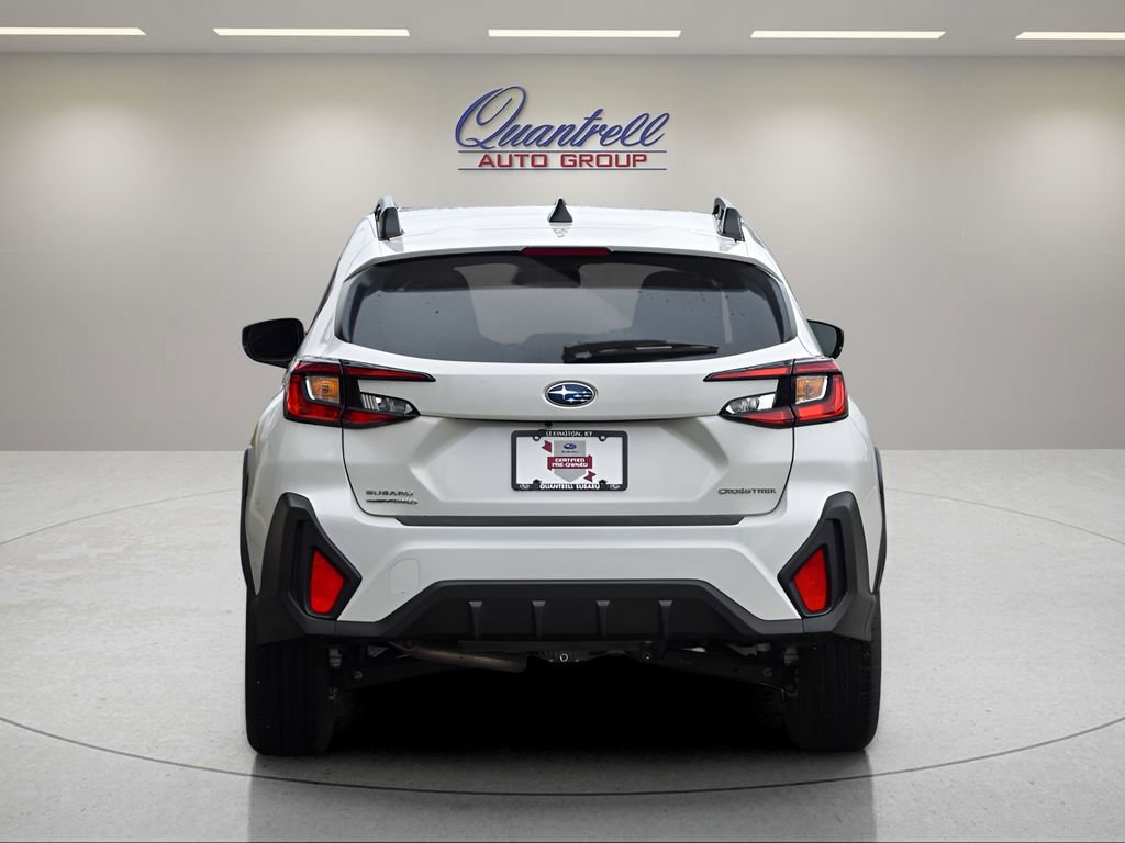 Used 2025 Subaru Crosstrek 2.0i Premium image 5