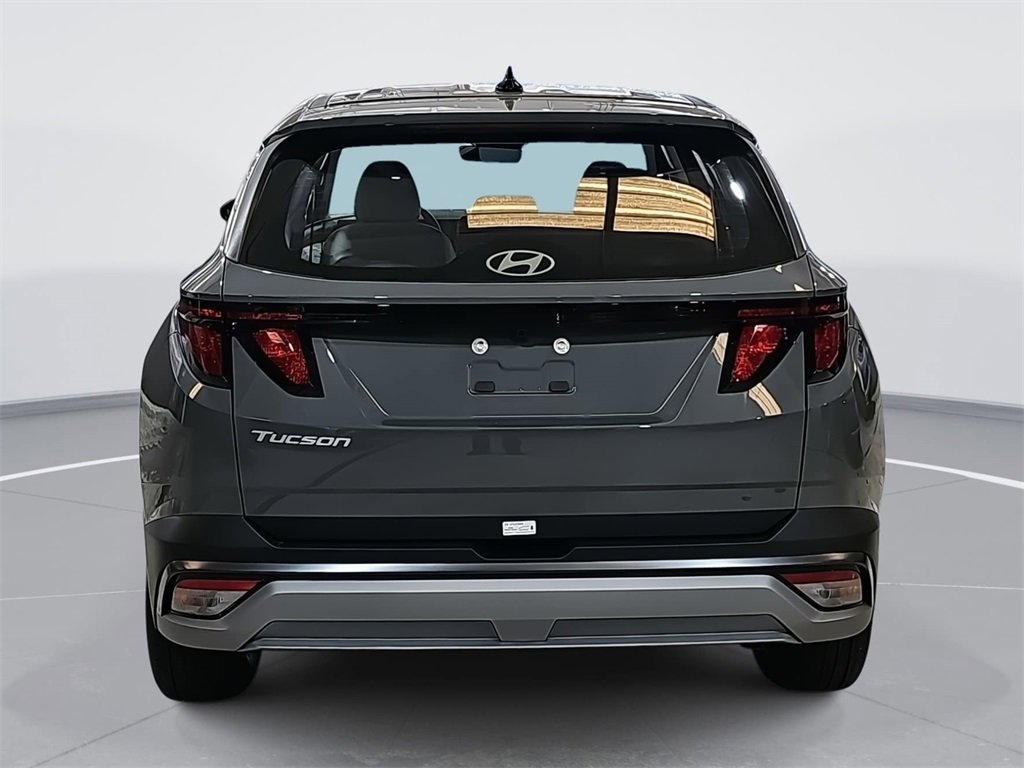 New 2026 Hyundai Tucson SE image 6