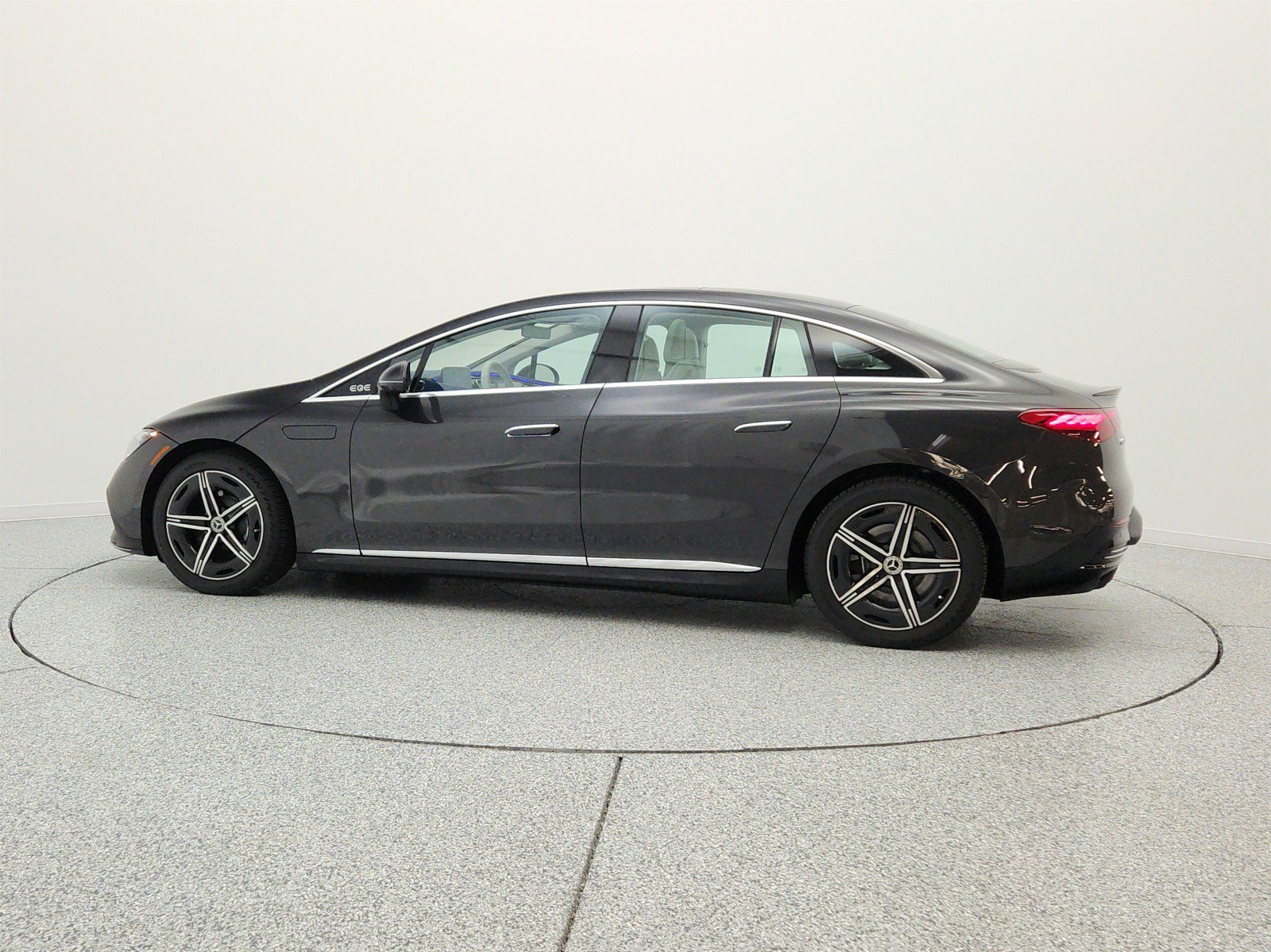 Used 2023 Mercedes-Benz EQE 350+ 4MATIC Sedan image 8