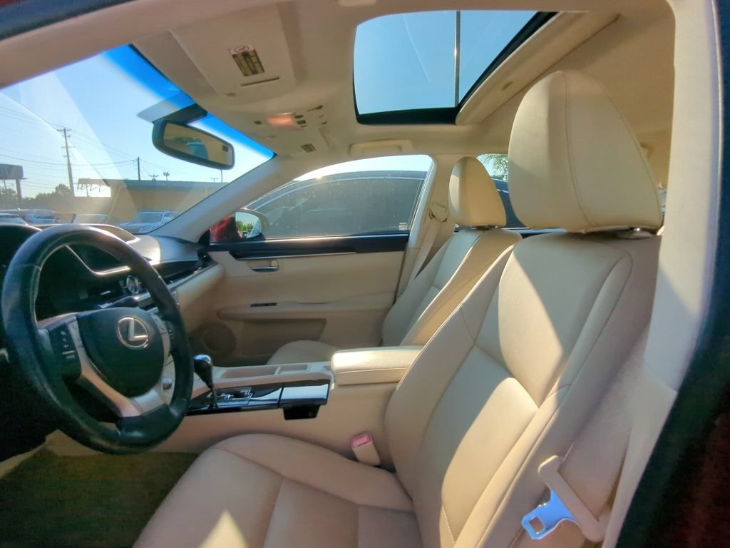 Used 2013 Lexus ES 350 FWD image 6