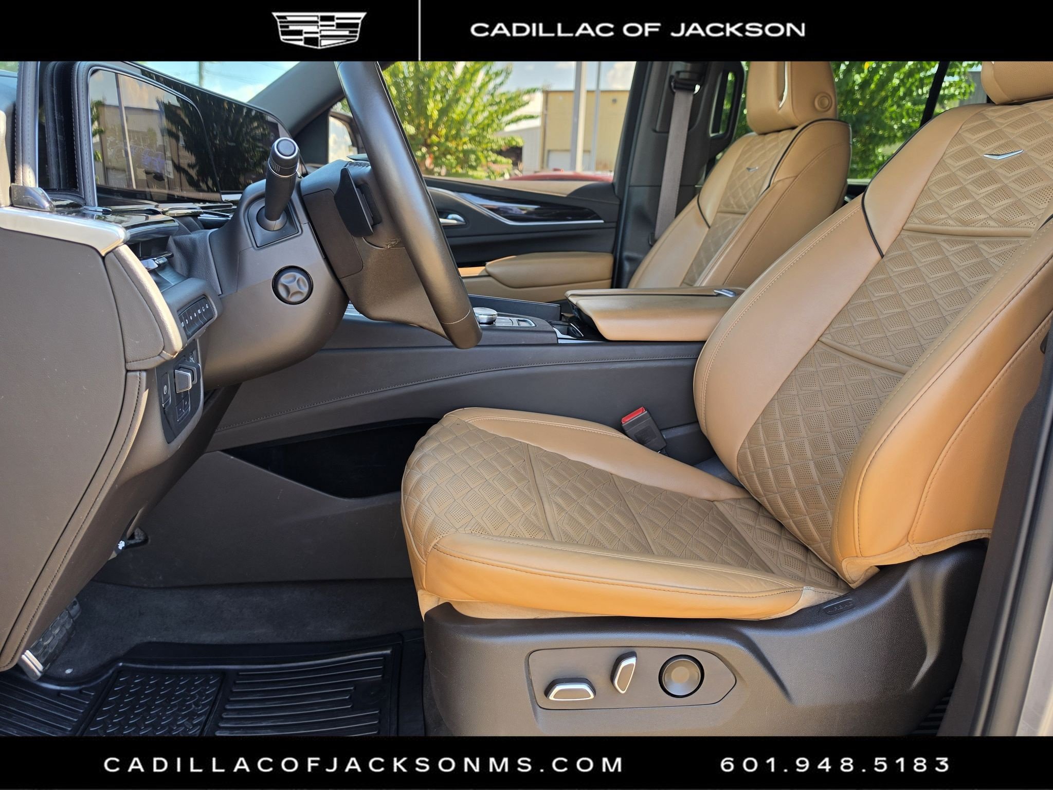 Used 2022 Cadillac Escalade Sport w/ Touring Package AWD/4WD image 14