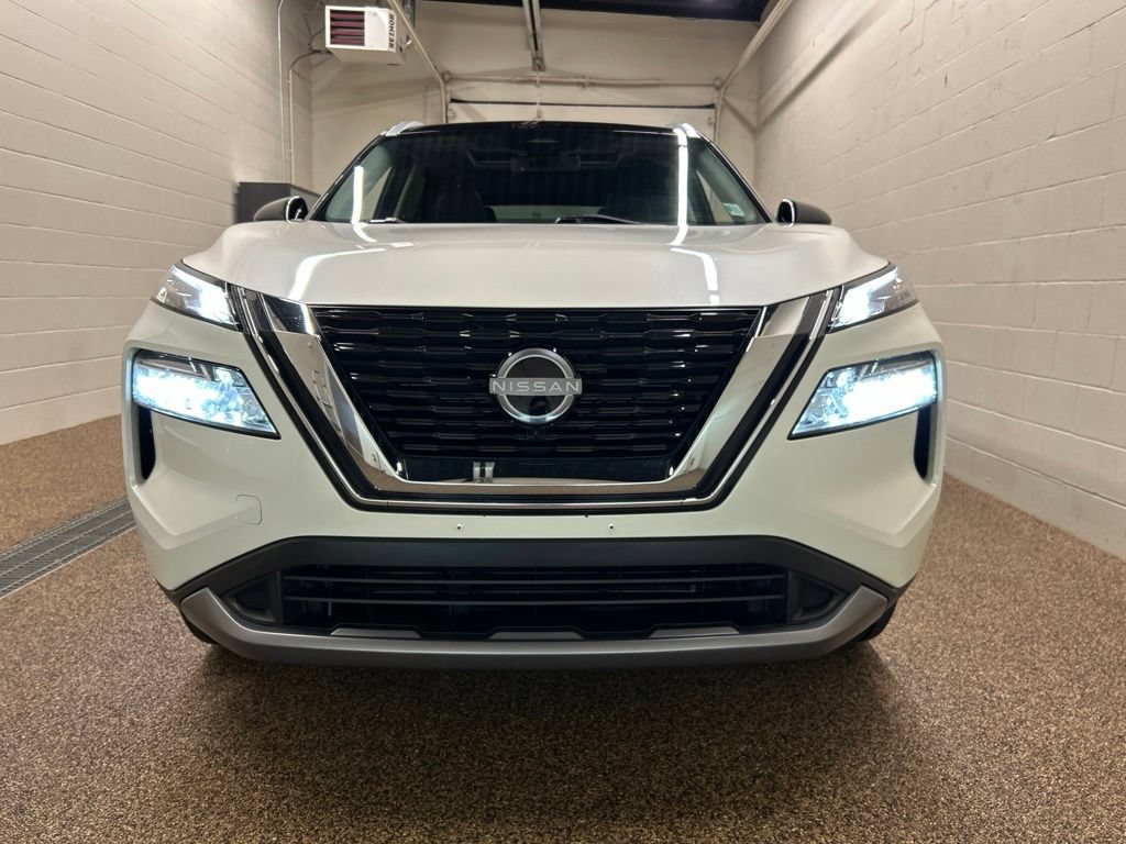 Used 2023 Nissan Rogue SL AWD/4WD image 6