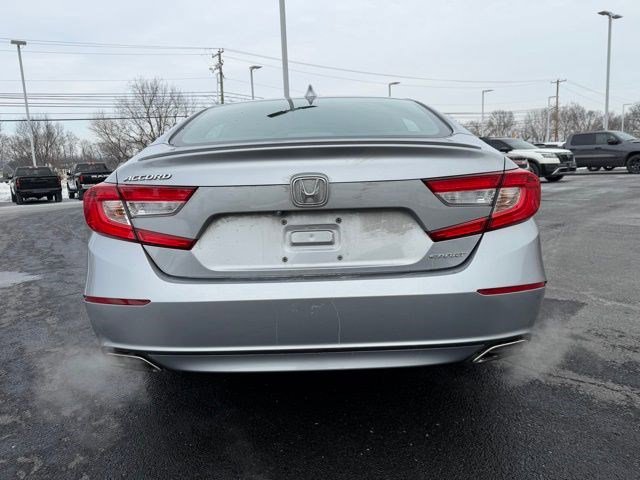 Used 2018 Honda Accord Sport image 5