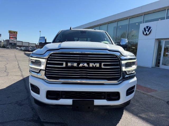 Used 2024 RAM 2500 Laramie AWD/4WD image 2