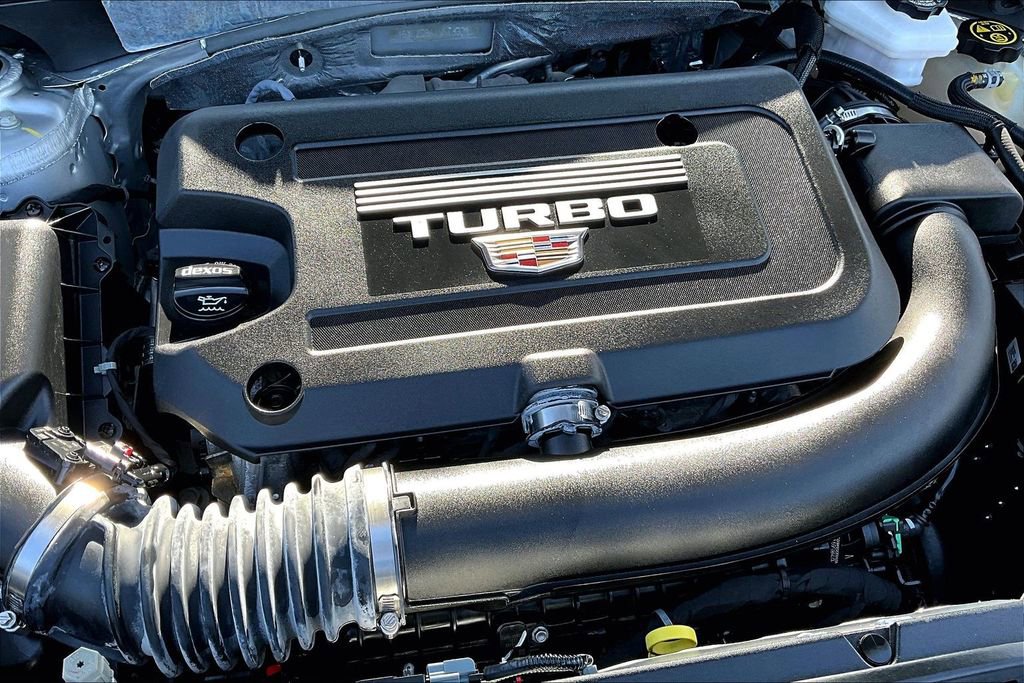 Used 2022 Cadillac XT4 Premium Luxury w/ Enhanced Visibility Package image 34