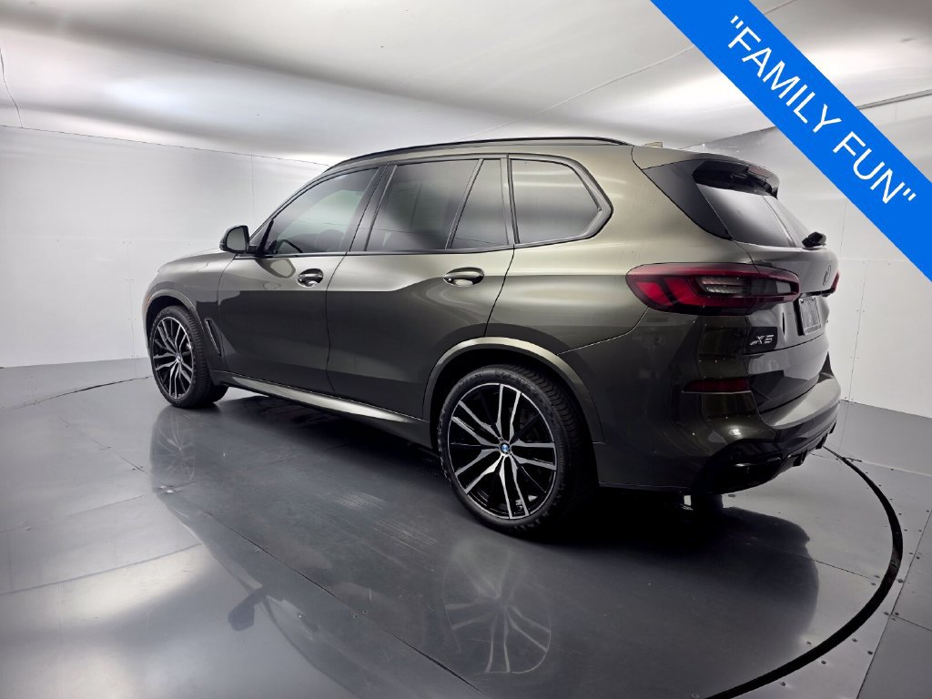 Used 2022 BMW X5 sDrive40i w/ M Sport Package RWD image 6