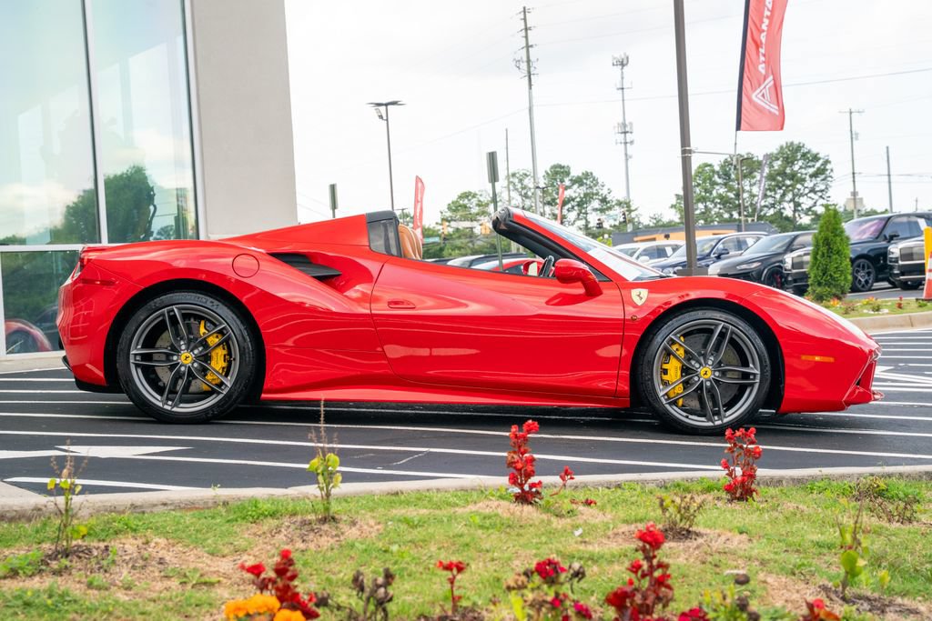 Used 2018 Ferrari 488 Spider RWD image 10
