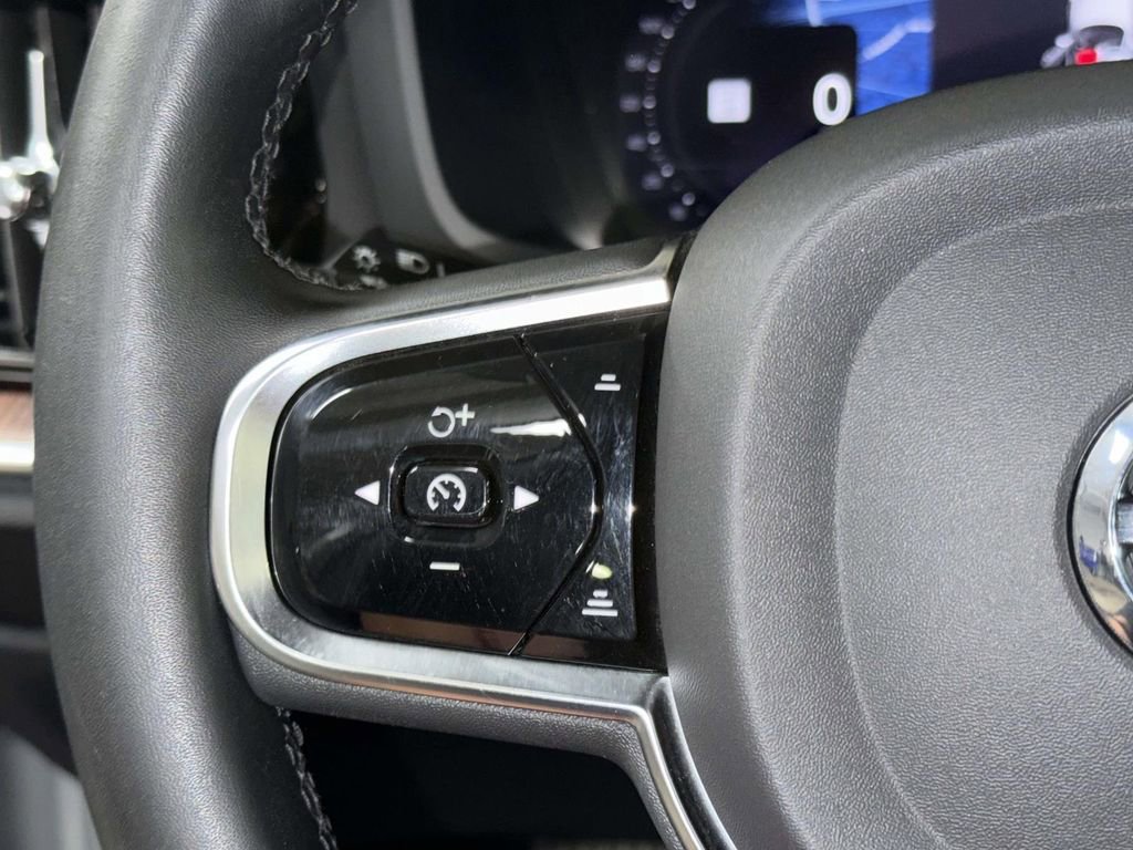 Used 2024 Volvo V60 B5 Cross Country Plus w/ Protection Package Premier AWD/4WD image 31