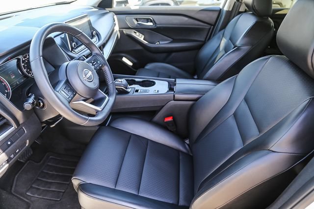 Used 2024 Nissan Rogue SV w/ SV Premium Package FWD image 20