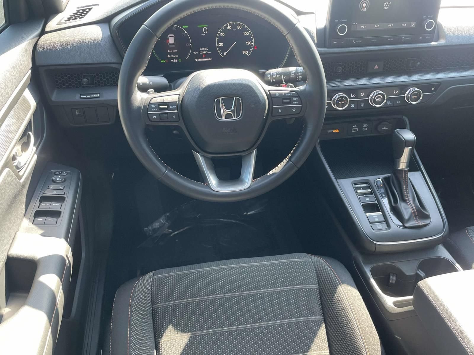 Used 2025 Honda CR-V Sport image 10