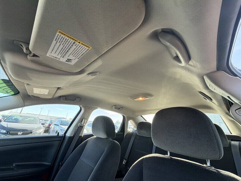Used 2011 Chevrolet Impala LT FWD image 31