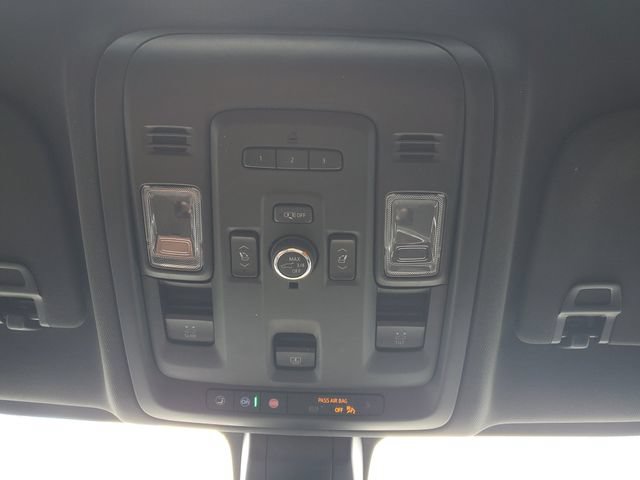 Certified 2022 Chevrolet Tahoe RST w/ Sport Performance Package AWD/4WD image 35