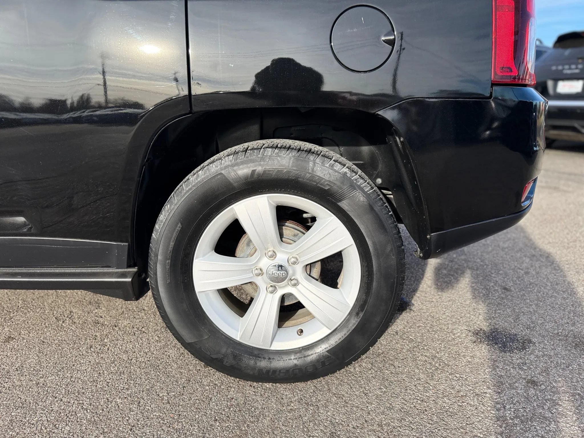 Used 2014 Jeep Compass Sport w/ Power Value Group FWD image 11
