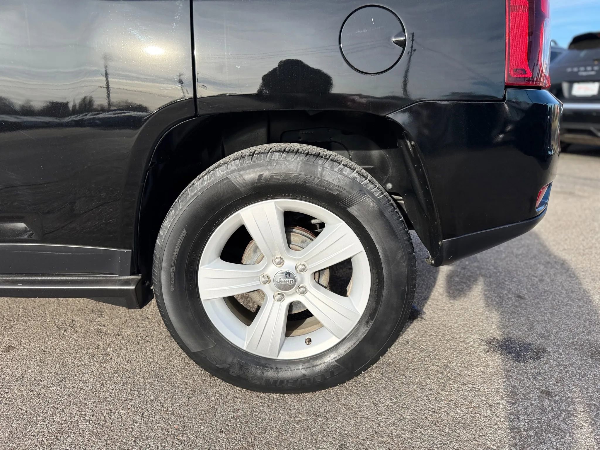 Used 2014 Jeep Compass Sport w/ Power Value Group image 11