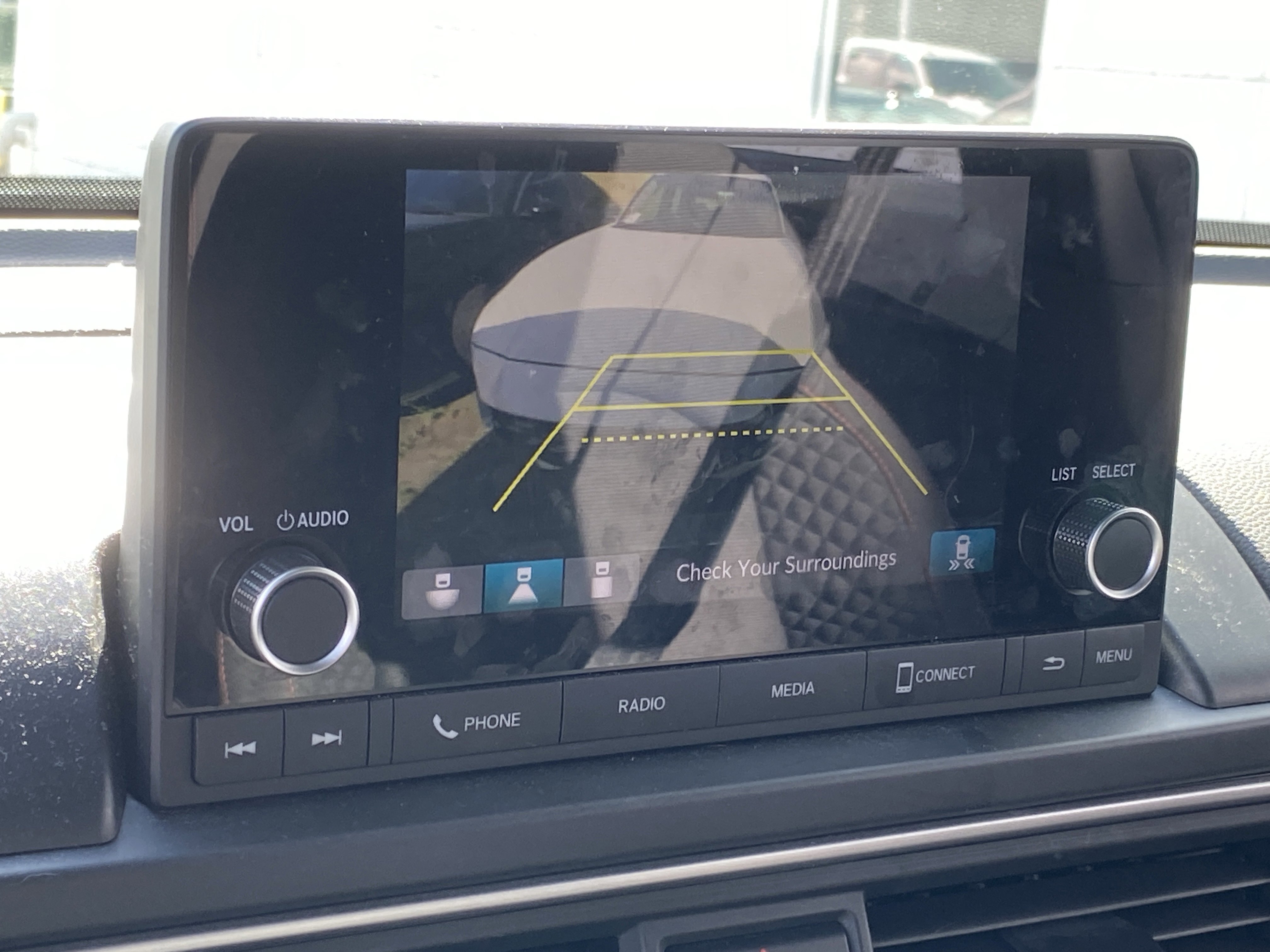 Used 2023 Honda Pilot Sport image 3
