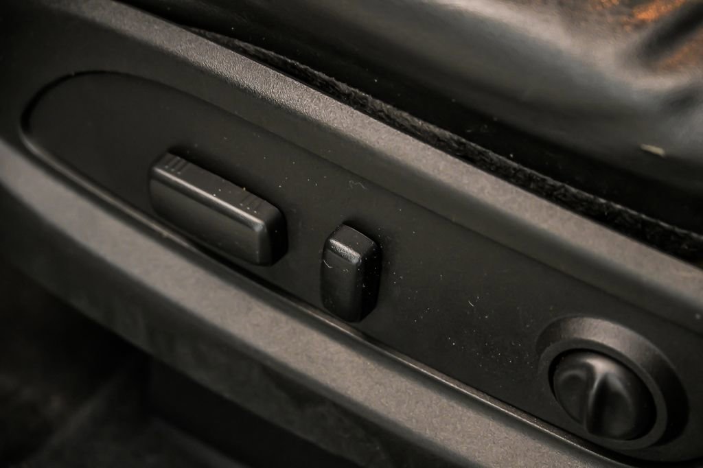 Used 2015 GMC Acadia Denali image 18