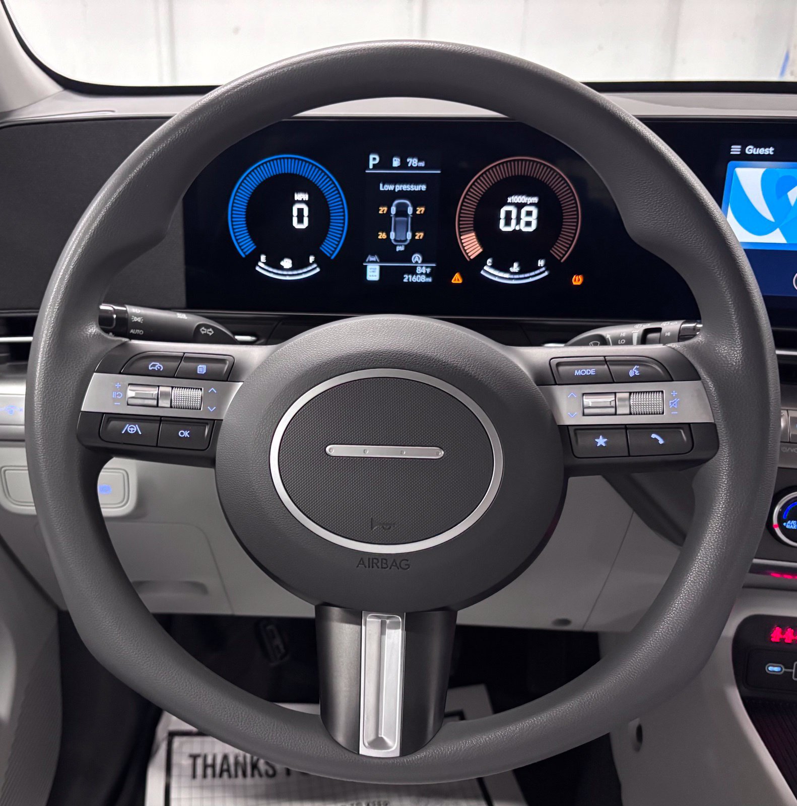 Certified 2025 Hyundai Kona SE FWD image 11