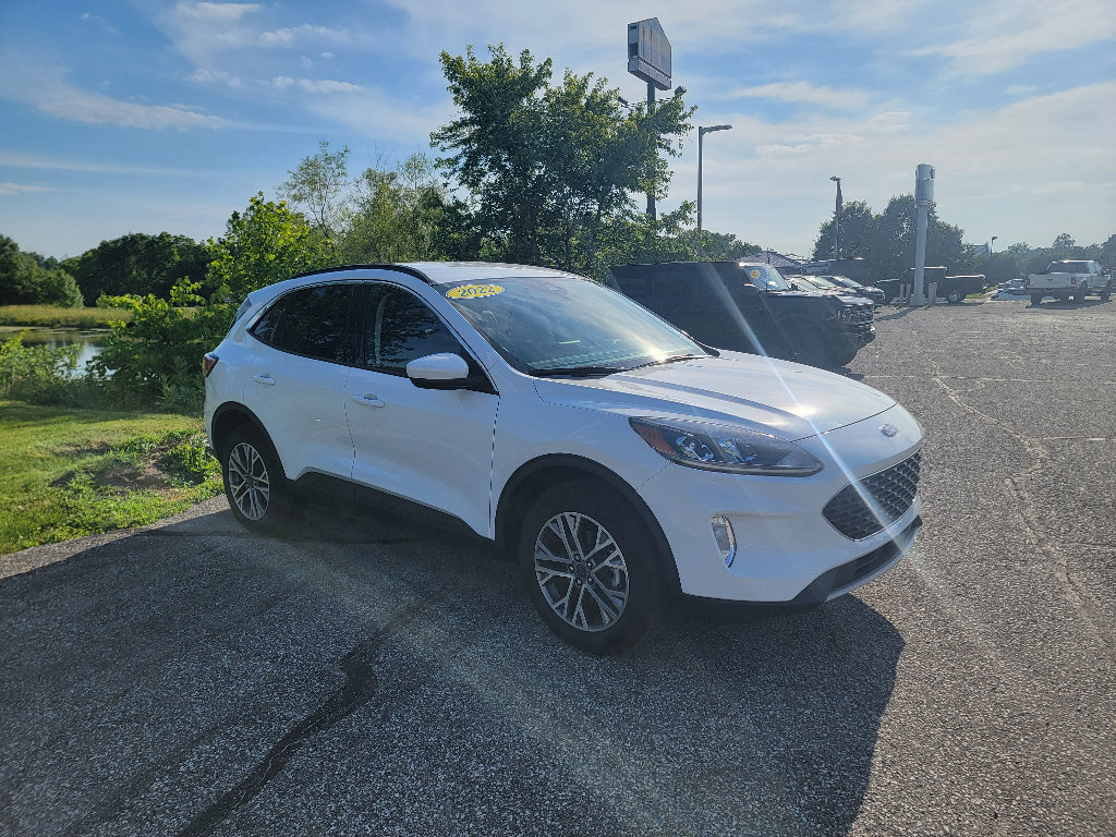 Used 2022 Ford Escape SEL AWD/4WD image 3