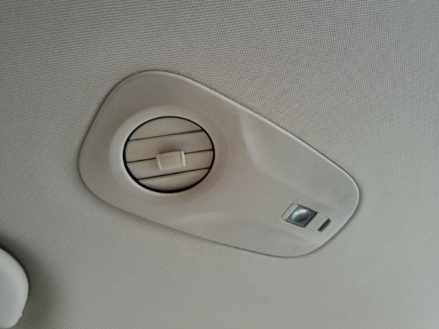 Used 2024 Chrysler Pacifica Touring-L FWD image 33