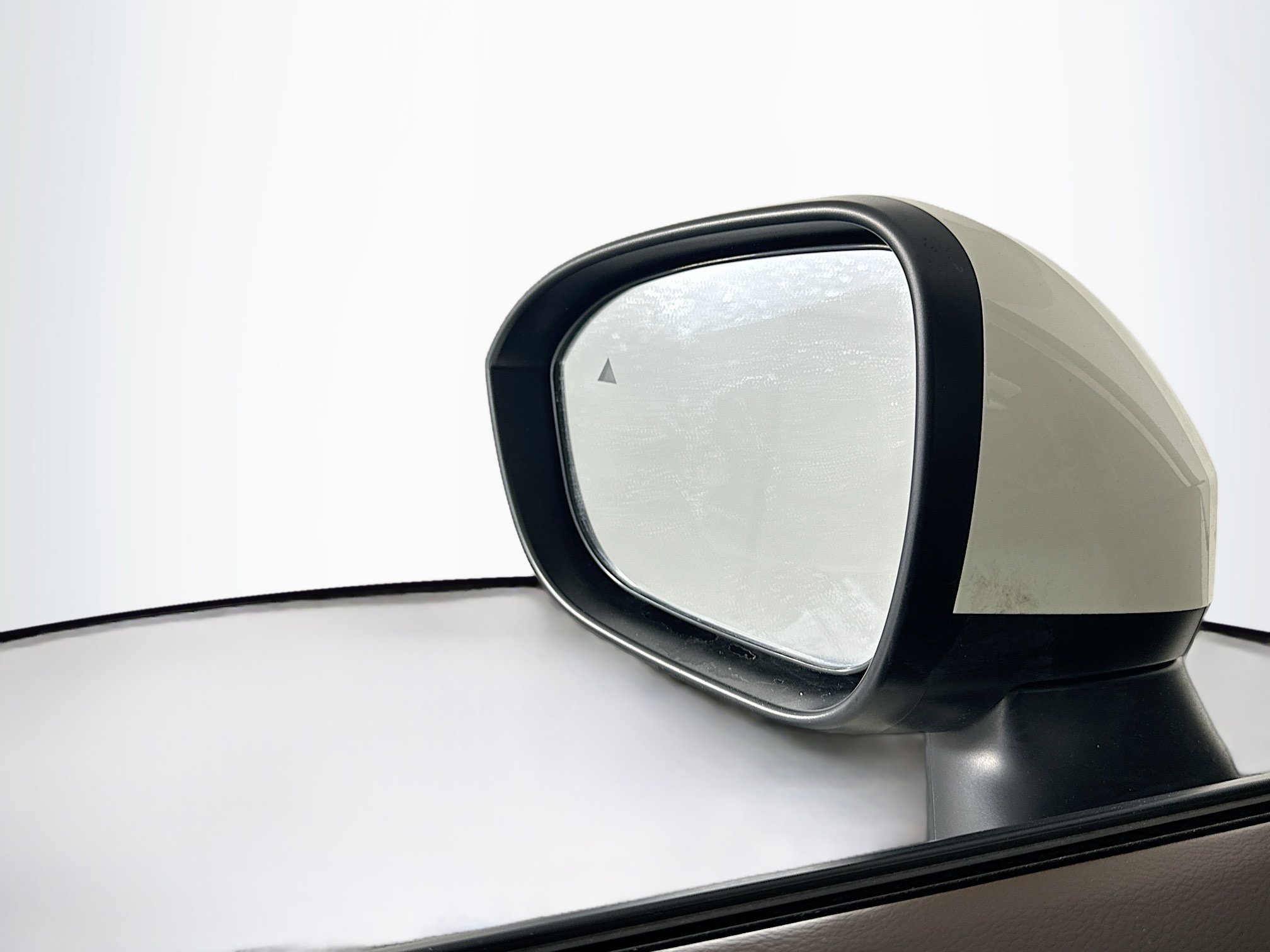 Used 2023 Nissan Rogue SV image 16