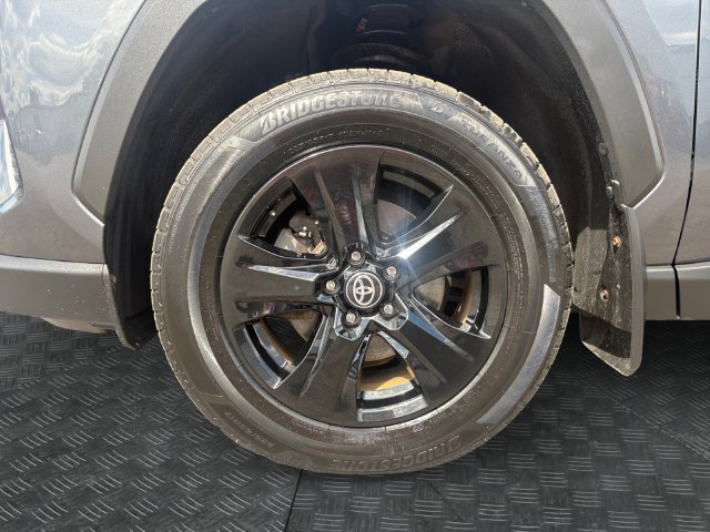 Used 2021 Toyota RAV4 XLE w/ Convenience Package AWD/4WD image 14