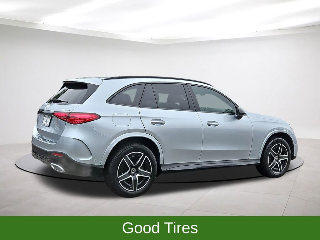 Used 2024 Mercedes-Benz GLC 300 4MATIC w/ AMG Line image 7