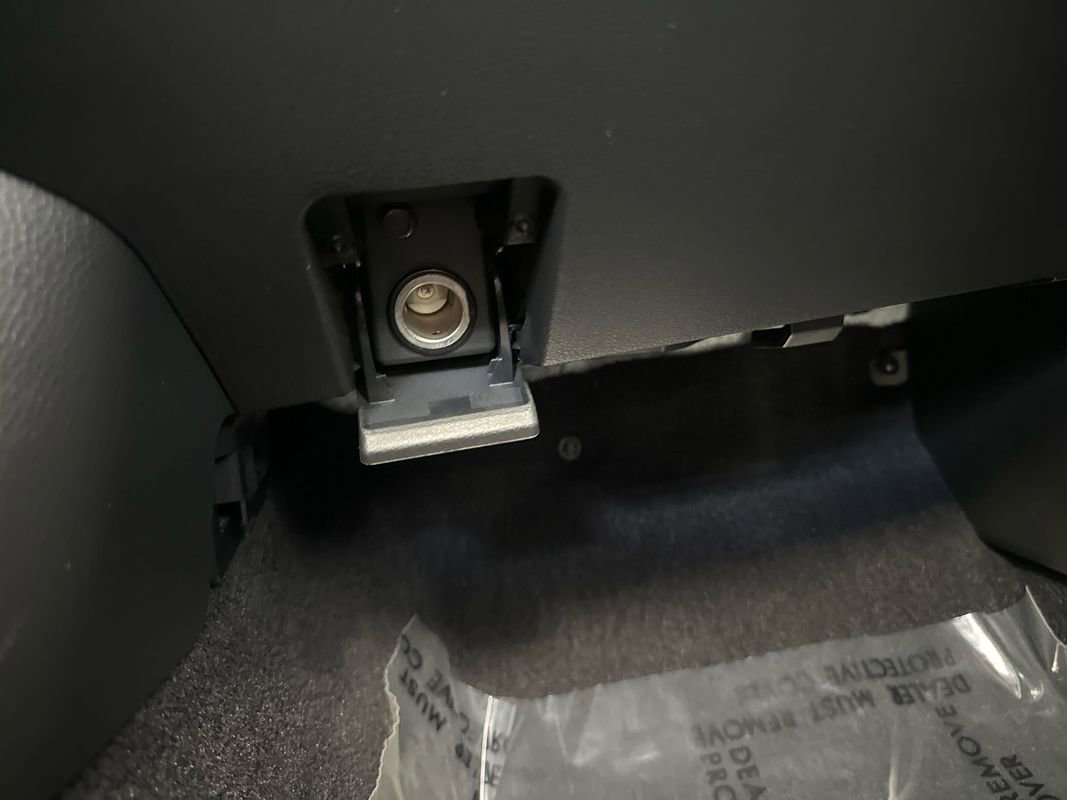 Used 2004 Nissan 350Z Enthusiast w/ Side Airbags Pkg image 69