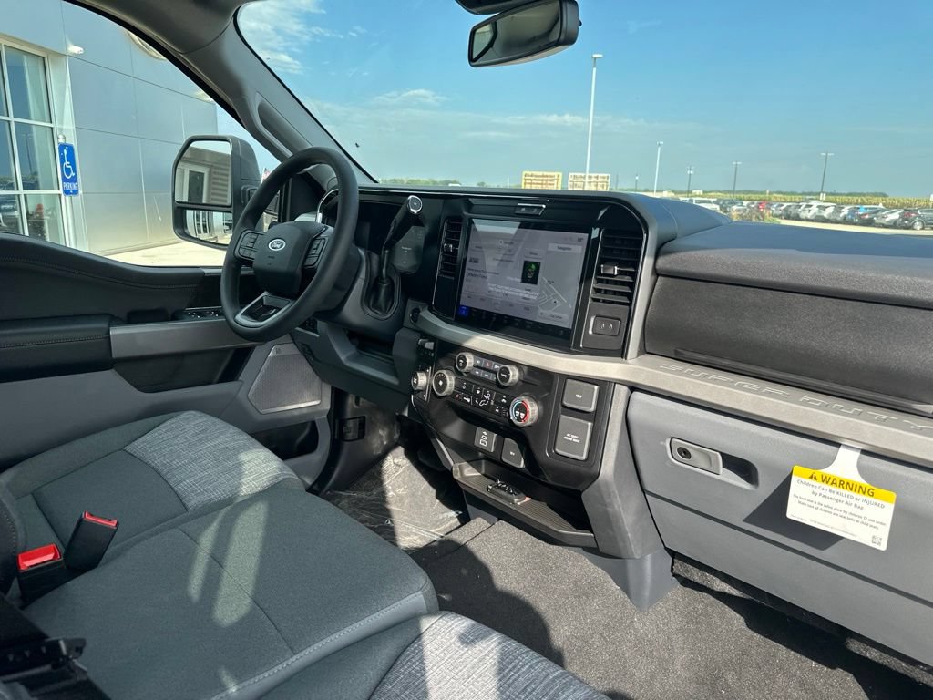 New 2026 Ford F350 XLT w/ XLT Premium Package AWD/4WD image 32