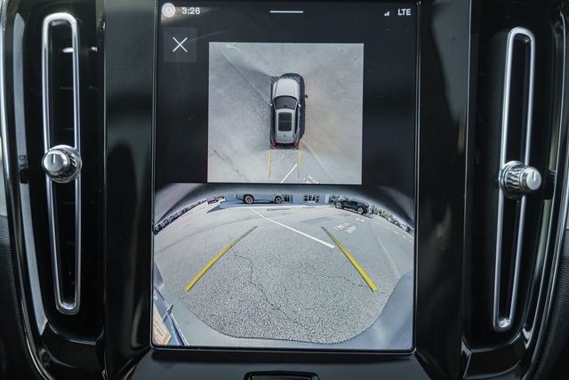 Certified 2024 Volvo XC40 B5 Ultimate AWD/4WD image 45