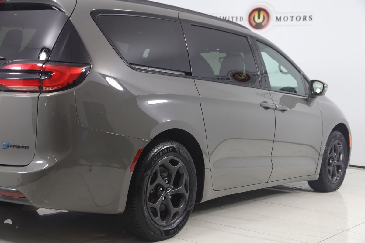 Used 2021 Chrysler Pacifica Touring-L w/ S Appearance Package FWD image 46