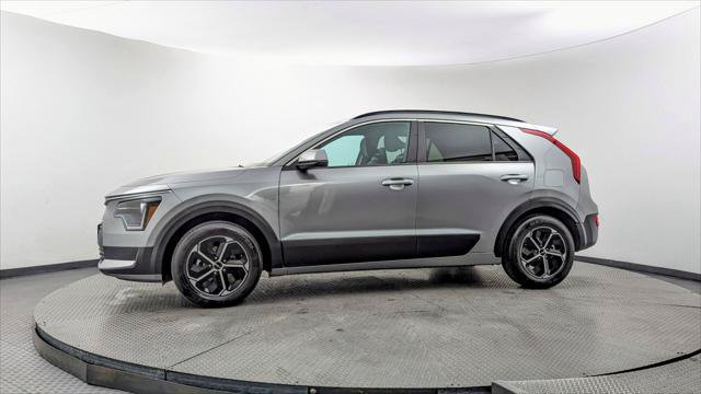 Used 2025 Kia Niro LX FWD image 3
