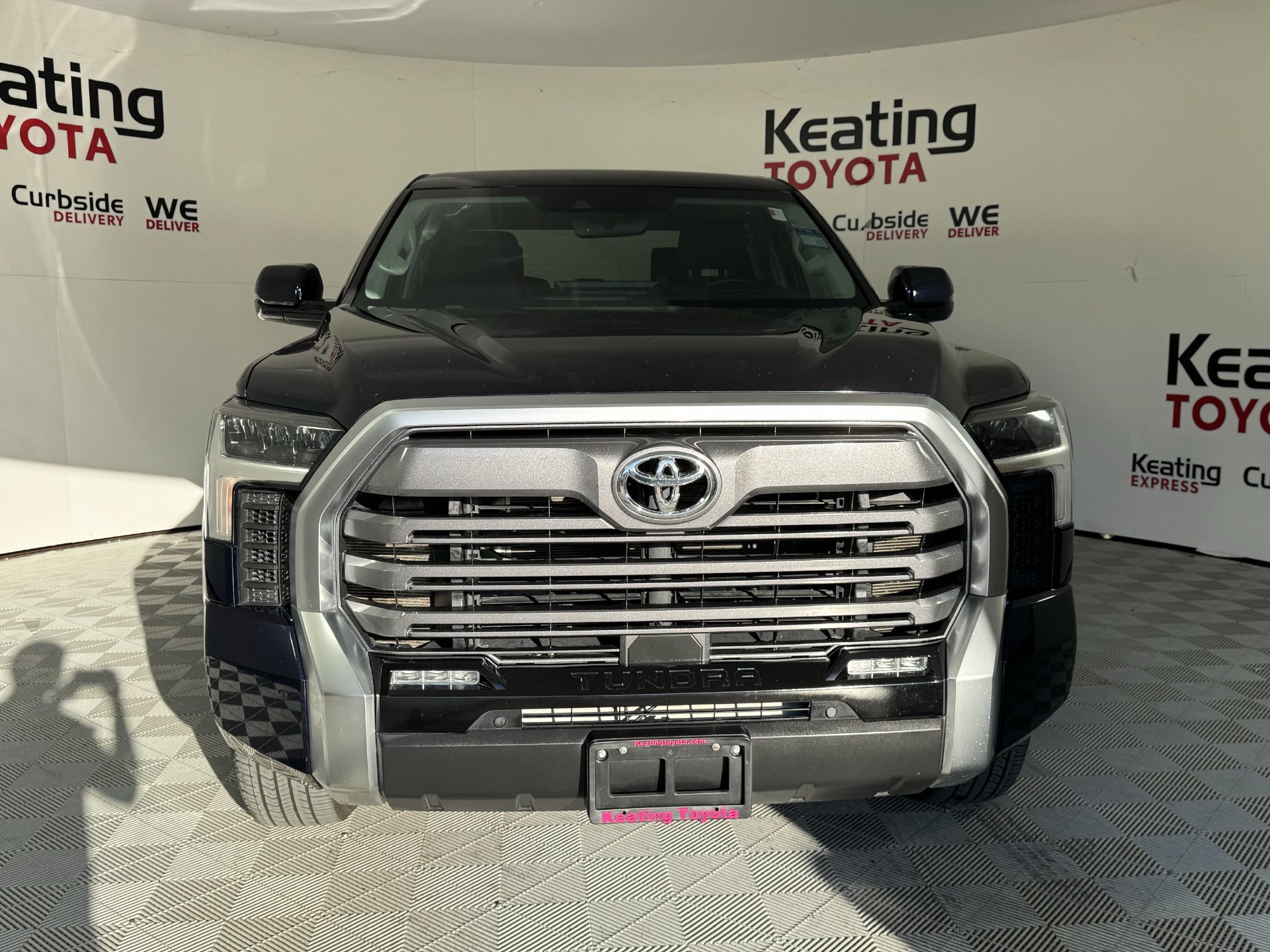 Used 2024 Toyota Tundra Limited w/ Power Package AWD/4WD image 10