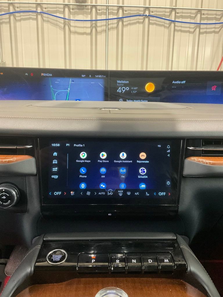 Used 2025 Lincoln Navigator Black Label image 21