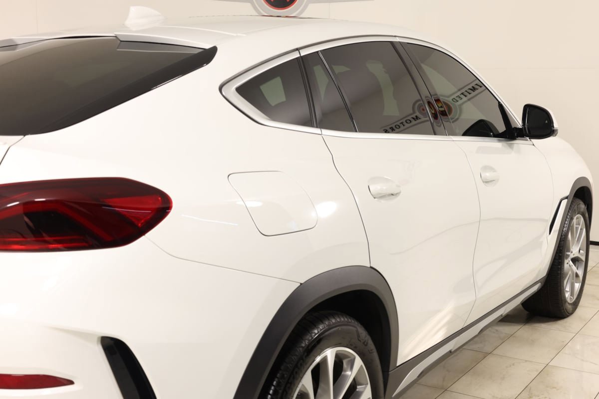 Used 2023 BMW X6 xDrive40i w/ Premium Package image 44