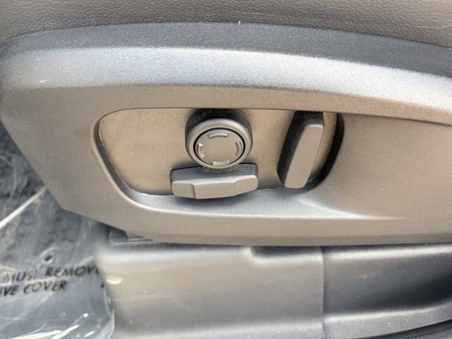 Used 2023 Land Rover Defender 110 X-Dynamic SE AWD/4WD image 8