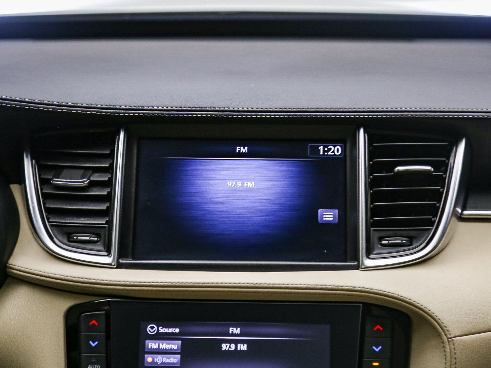 Used 2022 INFINITI QX50 Luxe FWD image 15