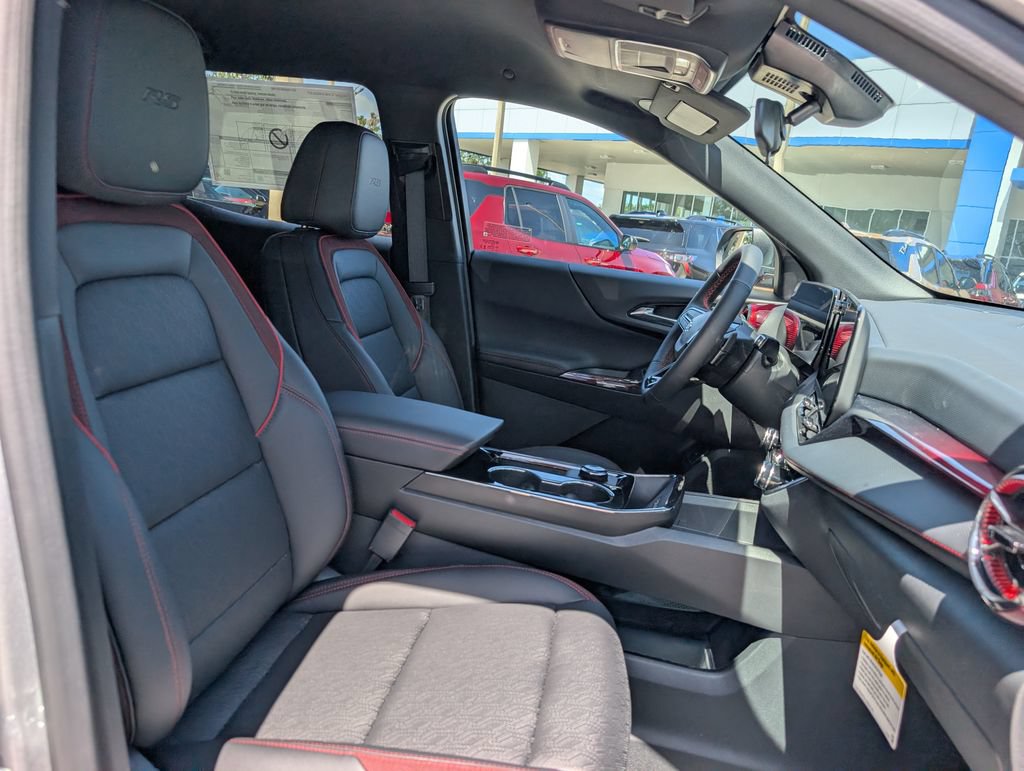 New 2027 Chevrolet Equinox RS FWD image 17