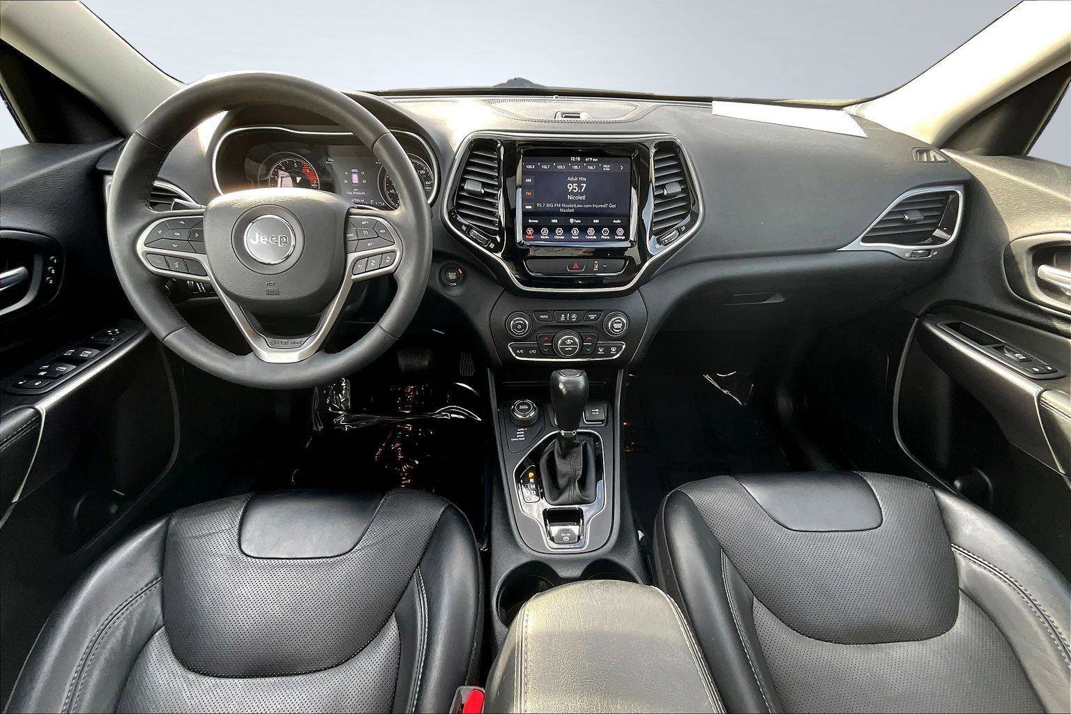 Used 2022 Jeep Cherokee Limited image 7