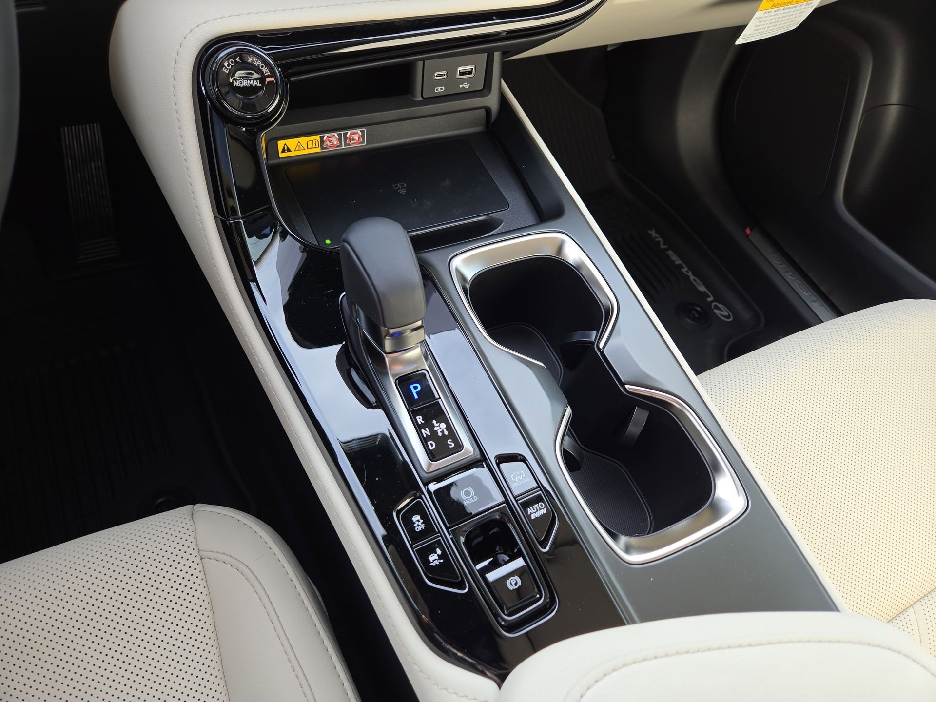 New 2026 Lexus NX 450h+ AWD w/ Luxury Package image 22