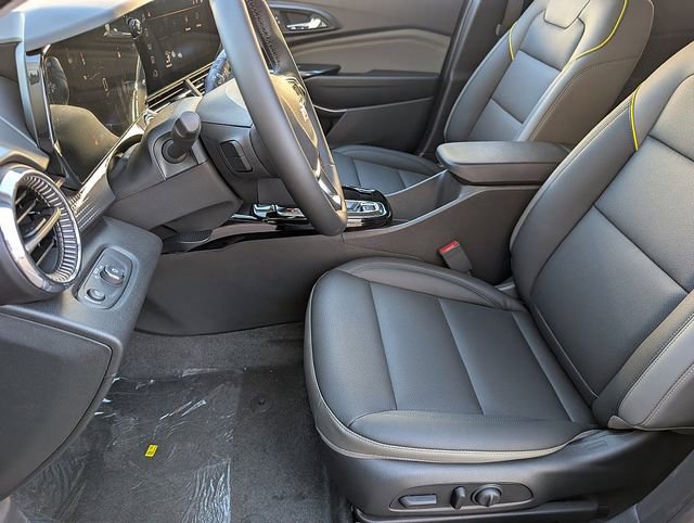 New 2026 Chevrolet Trax ACTIV FWD image 17