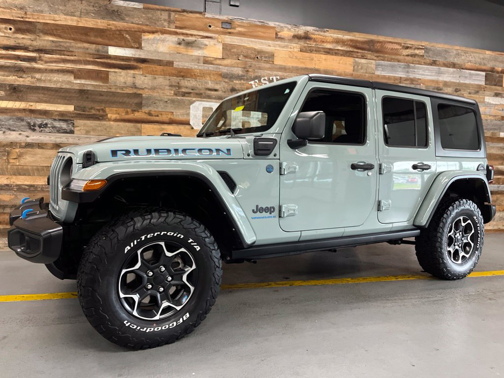 Used 2023 Jeep Wrangler Unlimited Rubicon 4xe w/ Cold Weather Group AWD/4WD image 20