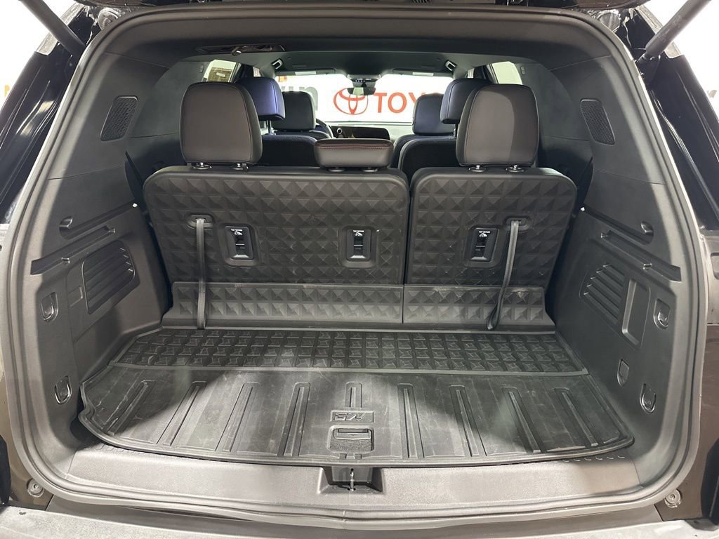 Used 2026 Chevrolet Traverse Z71 w/ Enhanced Driving Package image 18
