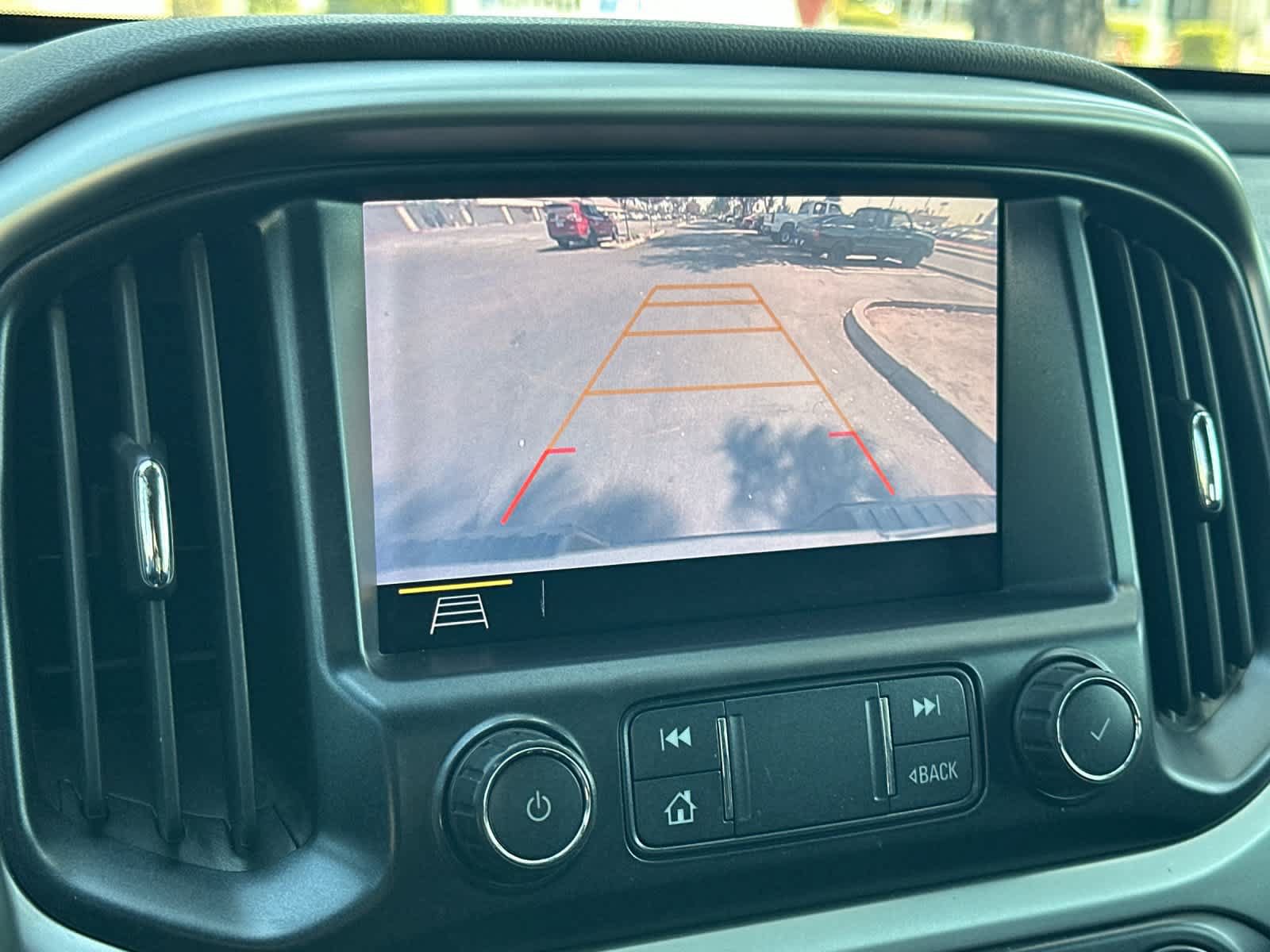 Used 2019 Chevrolet Colorado LT RWD image 19