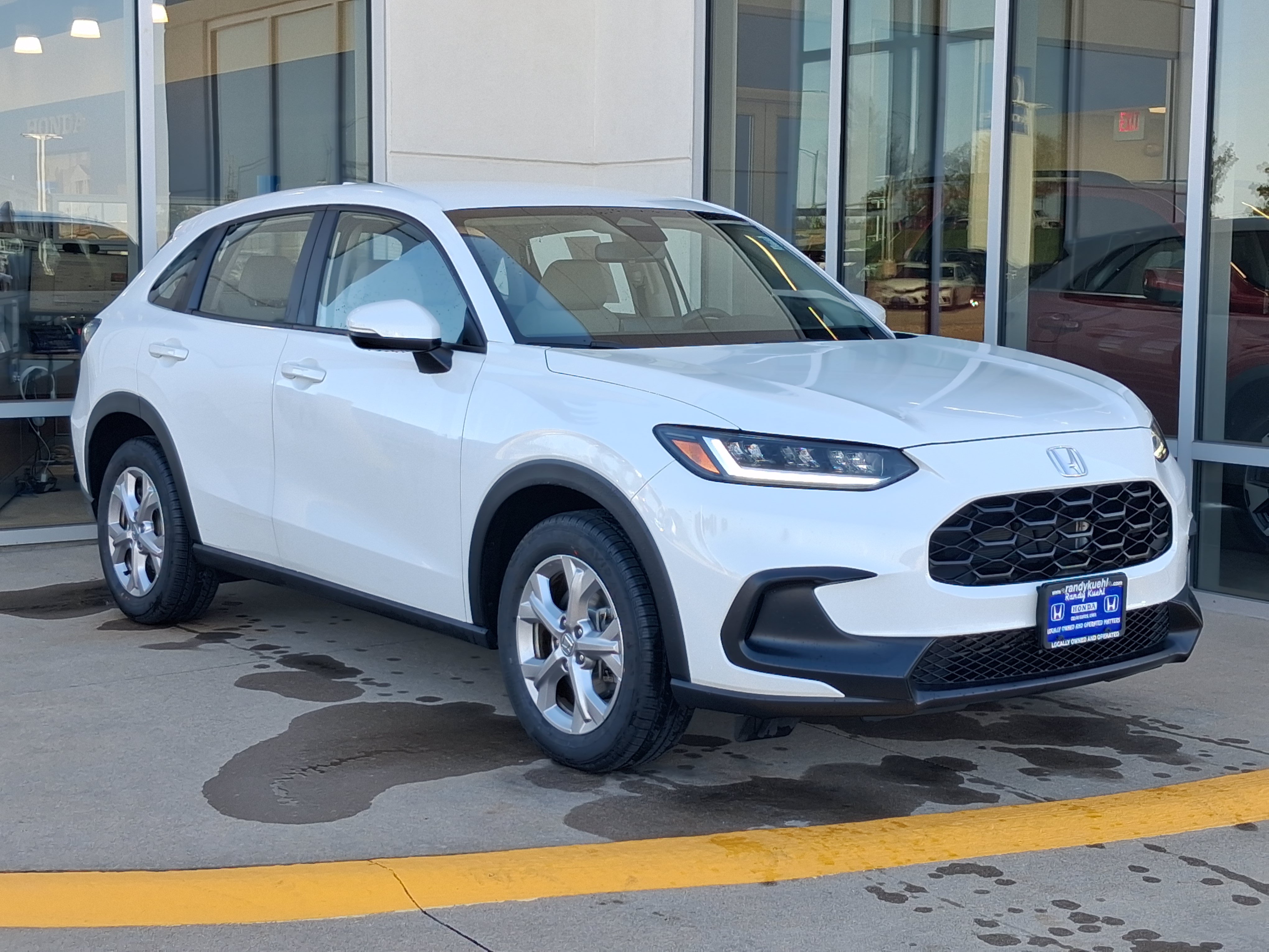 Used 2023 Honda HR-V LX image 5