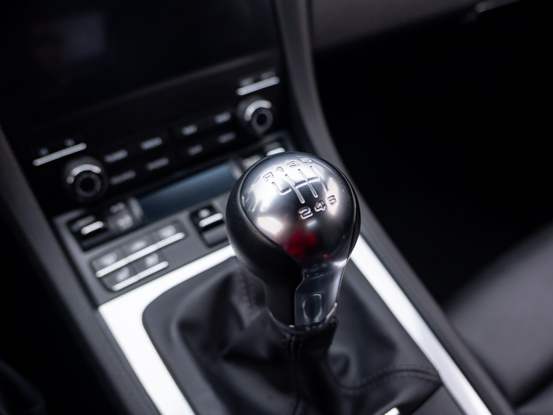 Certified 2024 Porsche 718 Boxster RWD image 18