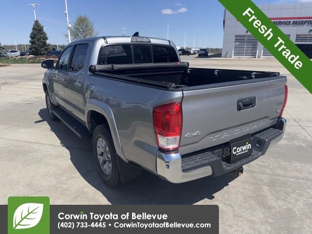 Used 2016 Toyota Tacoma SR5 w/ SR5 Appearance Package (SN) image 9