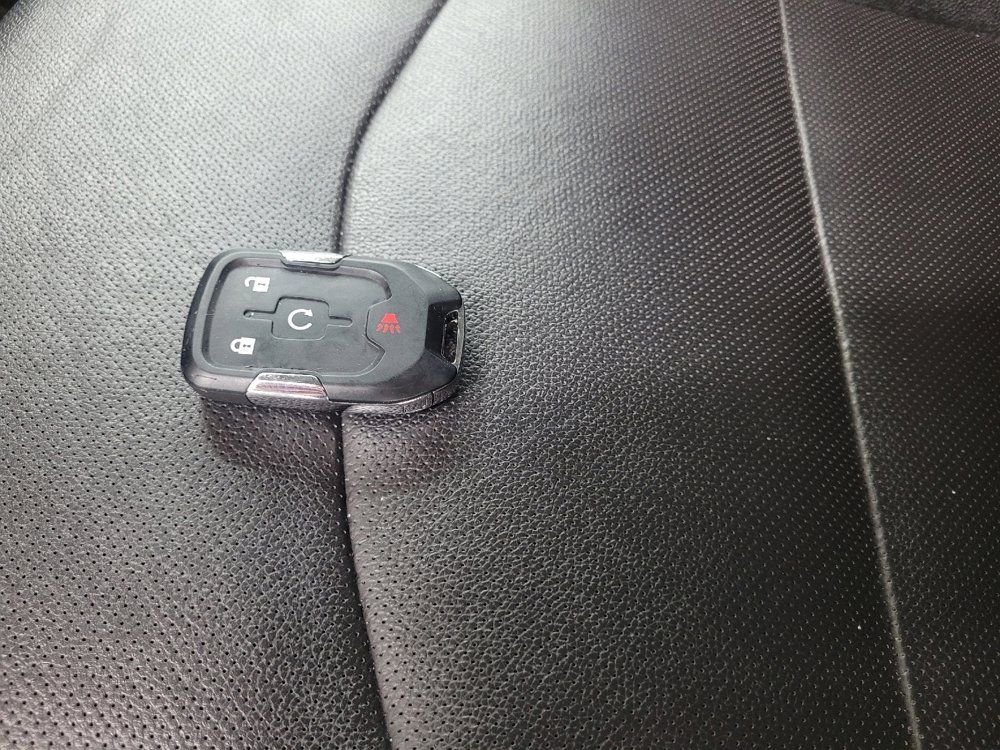 Used 2023 GMC Terrain AT4 image 32