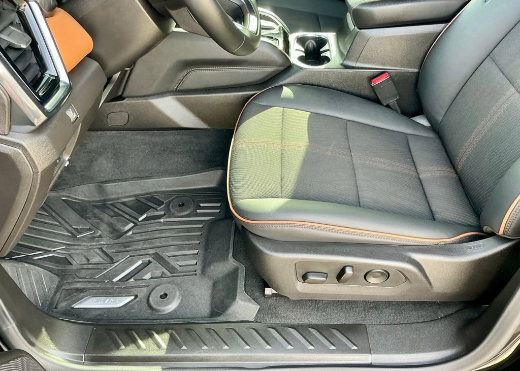 Used 2025 GMC Canyon AT4 AWD/4WD image 41