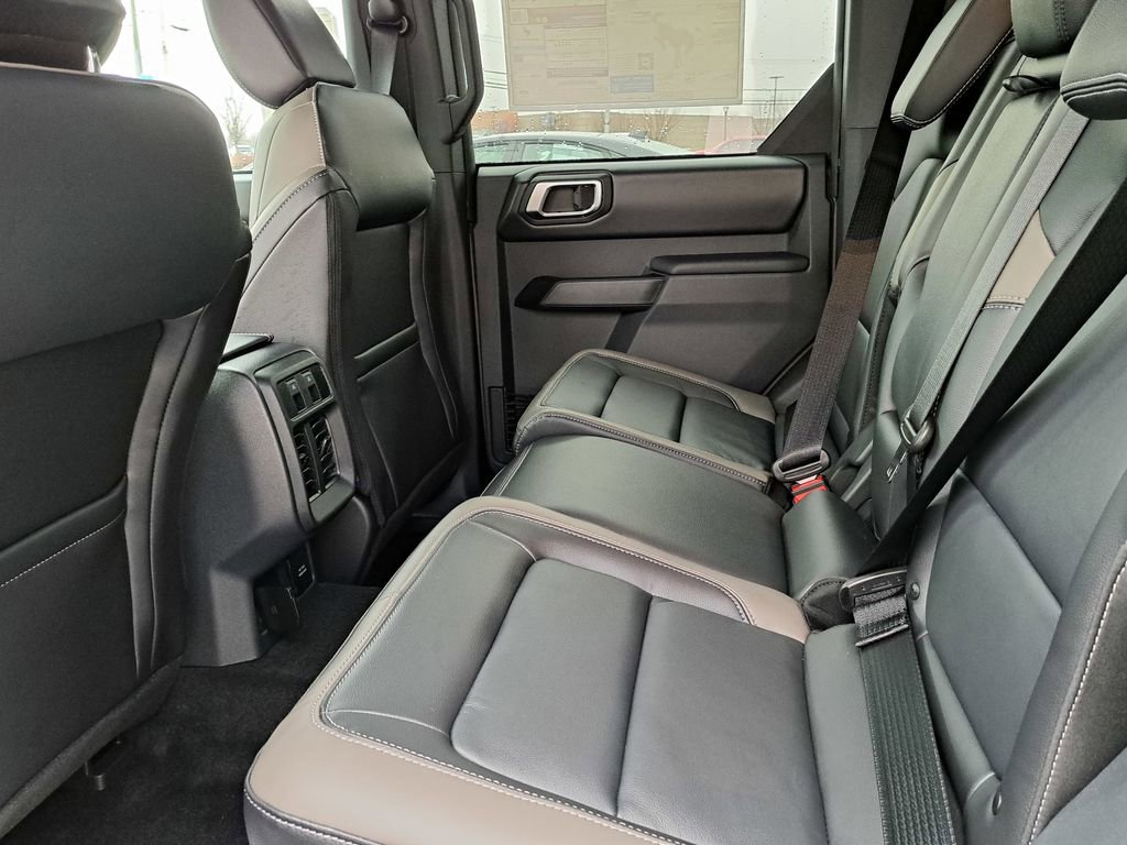 New 2026 Ford Bronco Outer Banks AWD/4WD image 11